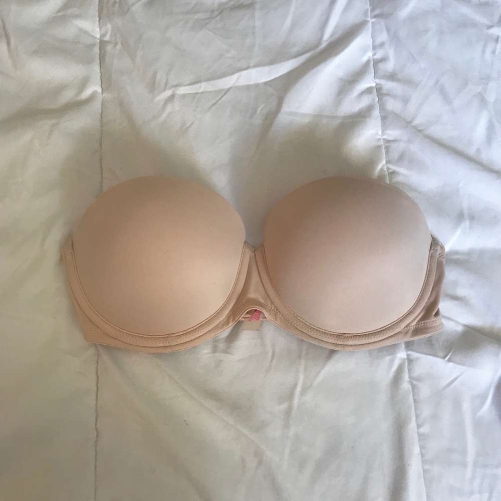 ❗️SOLD❗️ Nude strapless pink bra